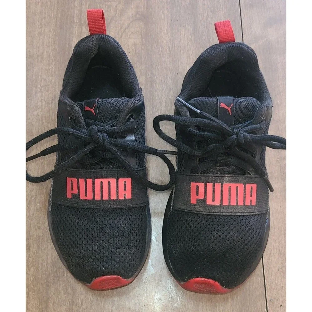 Puma Boys Sneakers Black Red Size 1.5 C Lace-Up Shoes Comfort